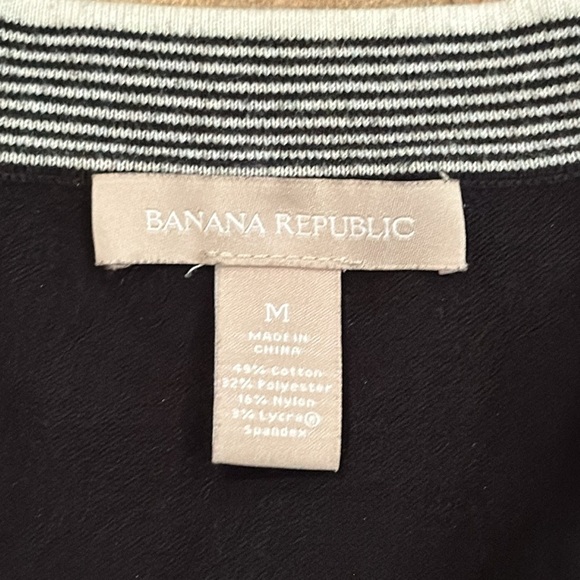 BANANA REPUBLIC CARDIGAN MEDIUM classic traditional professional sophisticated - Picture 2 of 4